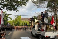 Aksi unjuk rasa PEMA FT-Unibos di Mapolda Sulsel