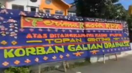 Tangkapan layar video - karangan bunga berisi sindiran tajam terhadap Topan dan Bobby Nasution viral di media sosial