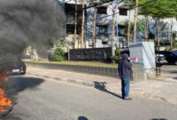 Aksi demonstrasi GMPH Sulsel di depan Kantor Dinas Pariwisata Kota Makassar