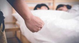 Foto Ilustrasi – Suami gerebek oknum dokter gigi nginap bareng dengan brondong 