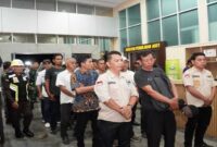 Para camat dan kades digiring ke Kejati Sumsel usai OTT dugaan setoran Dana Desa ke oknum penegak hukum.