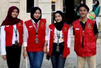 Mahasiswa KKN Unhas Gelombang 114 berfoto bersama usai pelaksanaan lomba 17-an.