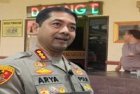 Foto Kolase – Kapolretabes Makassar Kombes Pol Arya Perdana dan Oknum Polisi Polsek Manggala