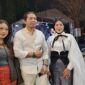 Artis LA MANAGEMENT, Imel Indahyani (kiri) Alex (tengah, pendiri LA Managament), Wila Octavyanty (kanan)