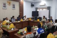 Komisi IV DPRD Kabupaten Gowa menggelar Rapat Dengar Pendapat (RDP) bersama tiga anak perusahaan PT Wings Group, yakni PT Kia, PT Kis, dan PT SMS, pada Rabu (13/8/2025) di ruang rapat DPRD Gowa.
