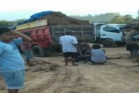 Warga tewas di tambang galian C Desa Patontongan usai terjatuh dari atas truk saat menutup terpal muatan.
