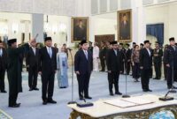 Presiden Prabowo Subianto resmi melantik 11 pejabat baru, termasuk menteri, wakil menteri, dan pejabat utama, untuk Kabinet Merah Putih sisa masa jabatan 2024–2029 di Istana Negara, Jakarta, Rabu (17/9/2025).