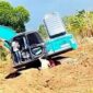 Alat berat beroperasi di lokasi tambang ilegal di Desa Paccelekan, Kabupaten Gowa.
