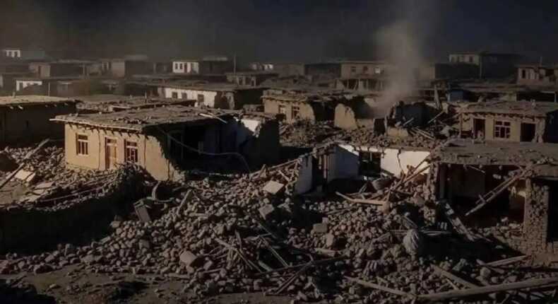 Gempa magnitudo 6 mengguncang Afghanistan pada Senin (1/9/2025), tampak puing reruntuhan di kawasan timur negara itu (Ist). 