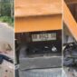 Foto kolase - Korban kecelakaan maut di Maros tergeletak di jalan, Rabu (3/9/2025), usai truk Mitsubishi Fuso oranye DD 8941 SG melindas Honda Beat hingga ringsek.