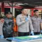 Kapolres Gowa AKBP Muhammad Aldy Sulaiman, didampingi Kasat Reskrim AKP Bahtiar saat konferensi pers di Mapolres Gowa