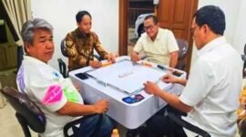 Dua menteri Prabowo main domino bersama Azis Wellang, sosok yang disebut-sebut pernah berstatus tersangka pembalakan liar.