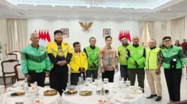 Kelompok ojol misterius yang tak pernah berada saat tragedi Affan Kurniawan terjadi temui Gibran. (Ist)