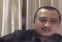 Tangkapan layar video – Yusuf Mansur saat bertransaksi jual doa online melalui siaran langsung di media sosial pribadinya.
