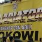 Tangkapan layar video - Ratusan massa dari Gladiator menggelar aksi di depan Gedung KPK, mendesak tangkap dan adili Jokowi serta membongkar bunker, Kamis (2/10/2025).