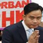 Foto kolase – Gibran dan Korban PHK