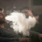 Seorang pria menghisap vape ilegal berisi obat bius, sementara wanita di sampingnya terlihat tertidur (foto ilustrasi).
