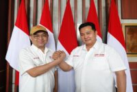Ketua Umum DPP Garuda AstaCita Nusantara (GAN), Muhammad Burhanuddin (kiri)