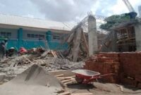 Proyek gedung dua lantai Madrasah Ibtidaiyah Negeri (MIN) 2 Takalar di Desa Banggae, Kecamatan Mangarabombang, Kabupaten Takalar, Sulawesi Selatan, roboh.