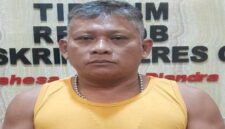Tampang pelaku penikaman, MS (50) saat ditangkap Satreskrim Polres Gowa