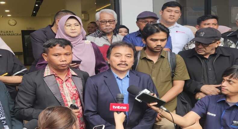 Roy Suryo, Dokter Tifa dan Kawan-kawan (Ist)