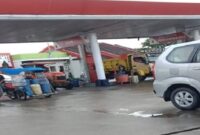SPBU 74.922.47 Takalar ramai dengan kendaraan dan jeriken, diduga terkait penyelundupan solar subsidi