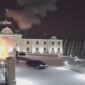 Tangkapan layar video yang beredar di media sosial memperlihatkan klaim kebakaran di salah satu kediaman Presiden Rusia Vladimir Putin usai diduga diserang 91 drone.