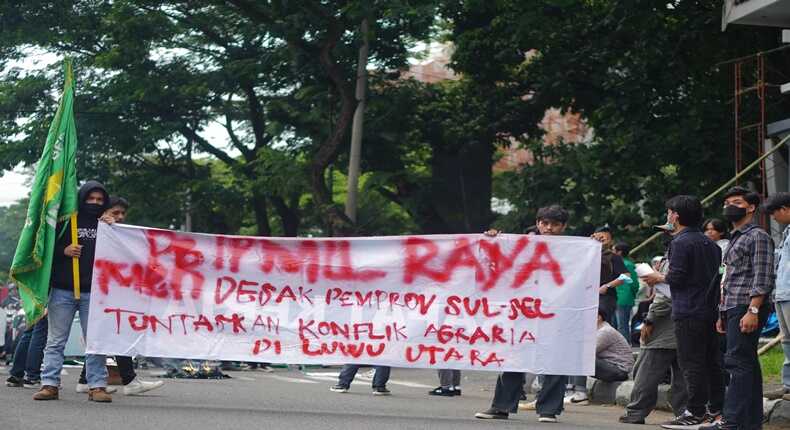 Aksi demonstrasi PB IPMIL Raya terkait sengketa lahan 500 hektar di Luwu Utara.