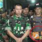 Petugas gabungan TNI, Polri, dan Basarnas menunjukkan perangkat berwarna oranye yang diduga merupakan black box pesawat ATR 42-500 yang ditemukan dalam operasi pencarian di kawasan Gunung Bulusaraung, Kabupaten Pangkep, Sulawesi Selatan, Minggu (18/1/2026).