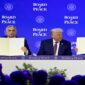 Prabowo menandatangani piagam Dewan Perdamaian pada Pertemuan Tahunan Forum Ekonomi Dunia di Davos, Swiss, Kamis (22/1/2026). (AP Photo/Markus Schreiber)