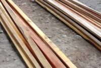 Penampakan kayu yang diterima warga. Sesuai RAB seharusnya kayu kelas dua, namun yang datang justru kayu mangga.