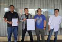 CEO Drama Cuan asal Makassar sekaligus pemilik PT Japri Pay Nusantara, Wandy Roesandy (kedua dari kiri) bersama dengan tim kuasa hukumnya (Ist)