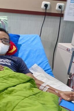 Pasien Cuci Darah Disuntik ‘Obat Kedaluwarsa’, Apotek Mattoangin di Makassar Disomasi