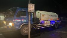 Mobil tangki pengangkut BBM milik PT Ronald Jaya Energi yang diduga digunakan dalam distribusi solar dari Bulukumba menuju Makassar.