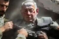 Foto yang diklaim memperlihatkan Benjamin Netanyahu tewas setelah bunker yang diduga menjadi tempat perlindungannya dihantam rudal Iran beredar luas di media sosial. Hingga kini, belum ada konfirmasi resmi dari pemerintah Israel mengenai kebenaran klaim tersebut.