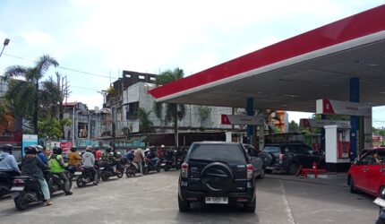 Pertamax Turbo, Dexlite, dan Pertamina Dex Naik, Pertalite-Biosolar Tetap