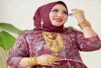 Mira Hayati (Facebook)