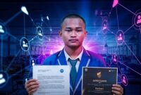 Rehan, remaja asal Pinrang yang masuk Hall of Fame NASA usai menemukan celah sistem. (Visual latar belakang dibuat dengan AI).