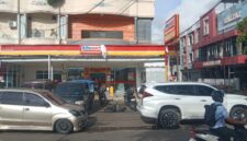 Gerai Alfamart di Jalan Daeng Parani, Depan Gerbang Pelabuhan Nusantara Kota Parepare yang Beroperasi Tanpa STPW