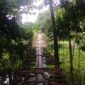 Kondisi Jembatan Gantung Pajalesang di Kota Palopo yang hingga kini belum mendapat perbaikan dan dikeluhkan warga karena dinilai membahayakan keselamatan pengguna.