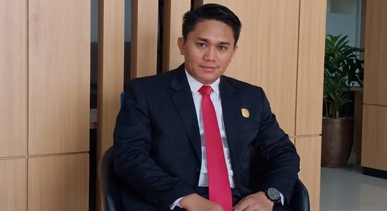 Ketua DPRD Luwu Utara, Husain SE