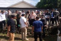 Suasana di lokasi sengketa lahan Jalan Macanda, Gowa. Tim kuasa hukum dan pendamping ahli waris menunjukkan bukti-bukti lapangan terkait adanya tumpang tindih alas hak (persil) yang diduga terjadi akibat ketidaktelitian administrasi di tingkat kelurahan dan BPN.