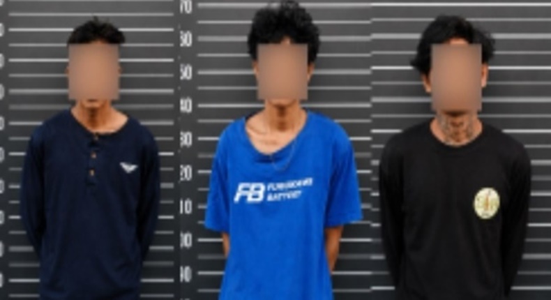 Tiga pelaku perampokan dan pencurian dengan kekerasan (curas) yang menodong sopir truk ekspedisi di Maros berhasil ditangkap.