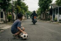 Ilustrasi bocah yang kakinya tertabrak sepeda motor dan penabrak langsung meninggalkan bocah tersebut setelah bermain bola di lapangan (Visual AI)