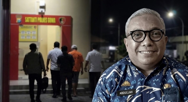 Kadis Perkimtan Gowa, Abdullah Sirajuddin, saat berada di Mapolres Gowa pasca ditetapkan sebagai tersangka kasus dugaan korupsi penerbitan PBG