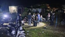 Polsek Manggala mengamankan sekelompok remaja yang kedapatan menggelar pesta ballo dan memutar musik dengan suara keras di area publik saat operasi KRYD, Minggu (7/6/2026) dini hari.