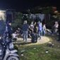 Polsek Manggala mengamankan sekelompok remaja yang kedapatan menggelar pesta ballo dan memutar musik dengan suara keras di area publik saat operasi KRYD, Minggu (7/6/2026) dini hari.