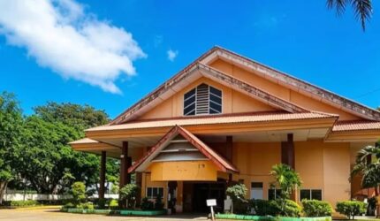 Gedung Olahraga (GOR) SMK Negeri 6 Makassar yang disebut disewakan kepada pihak luar dan menjadi perhatian publik terkait akses pemanfaatannya oleh siswa.