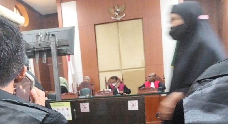 Sidang perkara dugaan narkotika dengan terdakwa BI di PN Makassar. Dalam pledoi, kuasa hukum menilai unsur kesengajaan dalam kasus sabu di Makassar tersebut belum terbukti berdasarkan fakta persidangan.