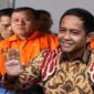 Bupati Kuansing Suhardiman Amby usai terjaring OTT KPK dan Menteri Kehutanan Raja Juli Antoni (foto kolase).